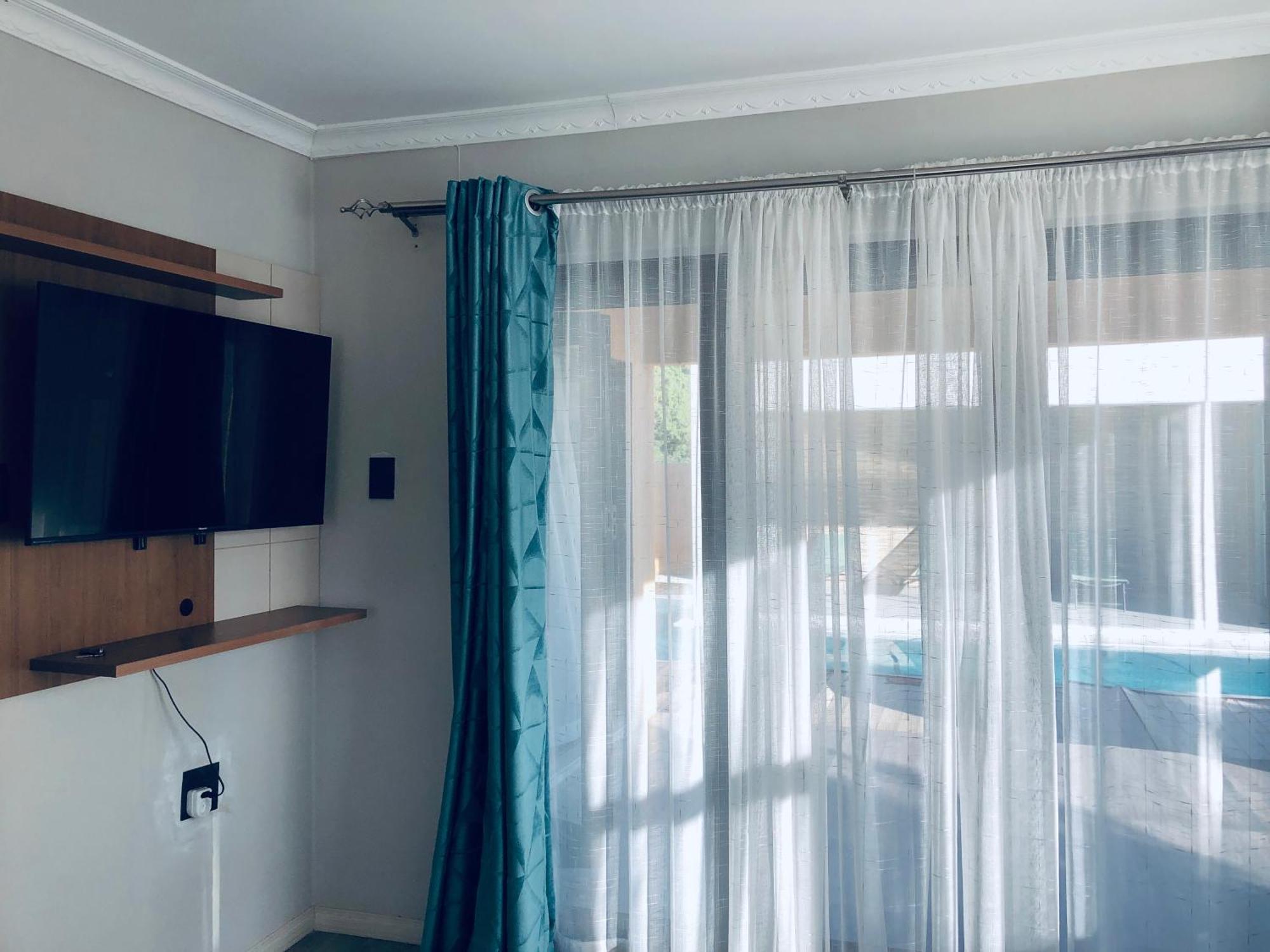 Gabz Airport Inn Gaborone Bagian luar foto